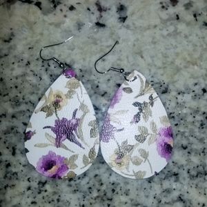 Ladies earrings